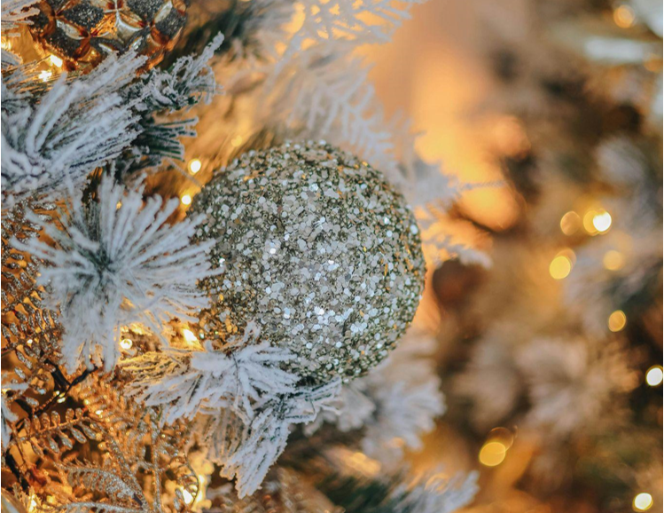 Discover the Perfect Green Artificial Christmas Tree