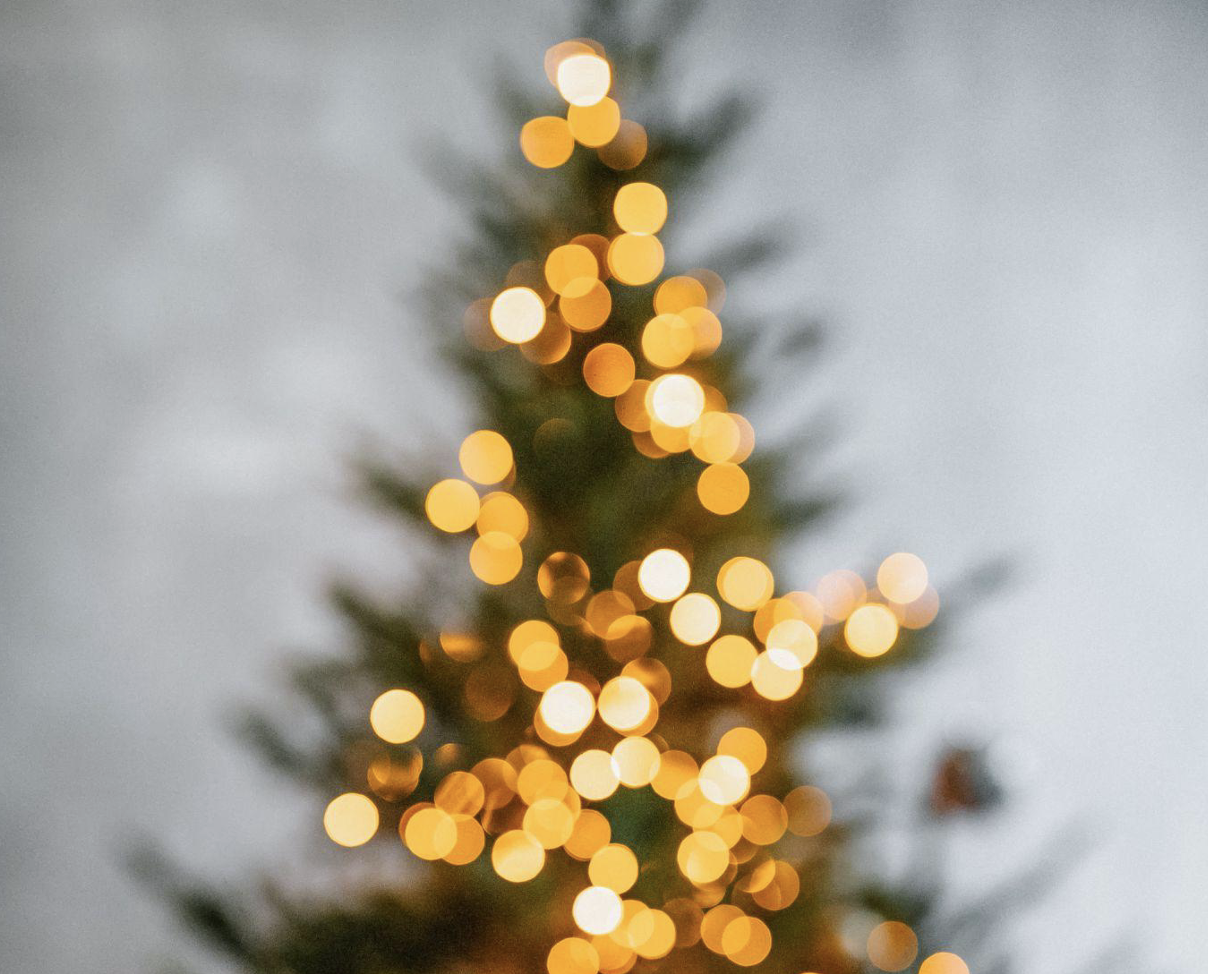 Your Holidays With Full Artificial Christmas Trees